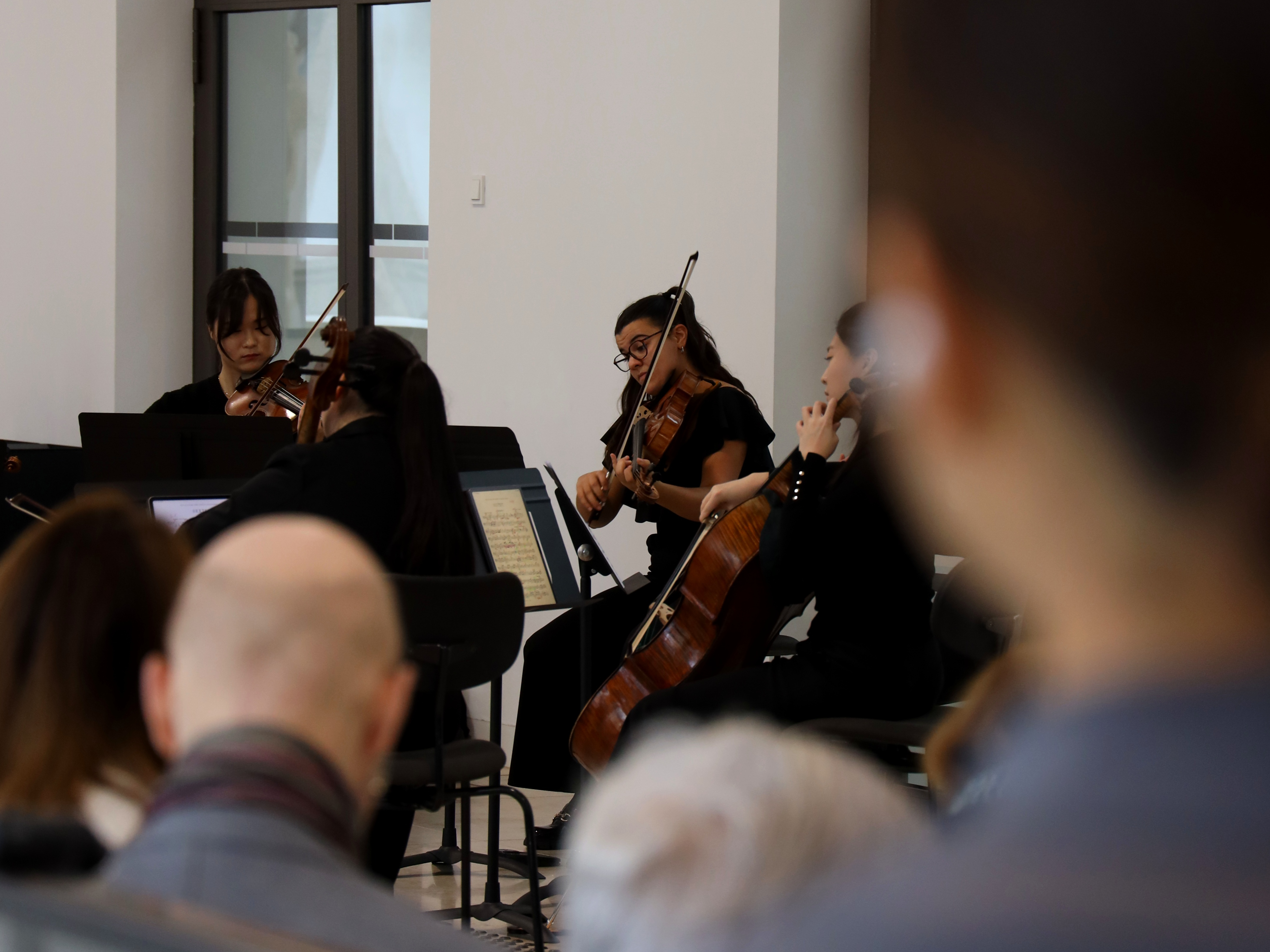 Bild Mikrokonzert im Humboldt Forum c Josina Herrmann
