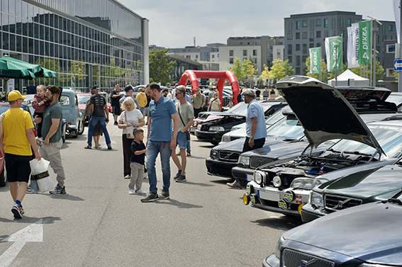 Motortreff Alte Schweden in der Motorworld Region Stuttgart