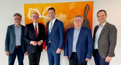 Gruppenfoto Vertreter BauAkademie und Universität Krems