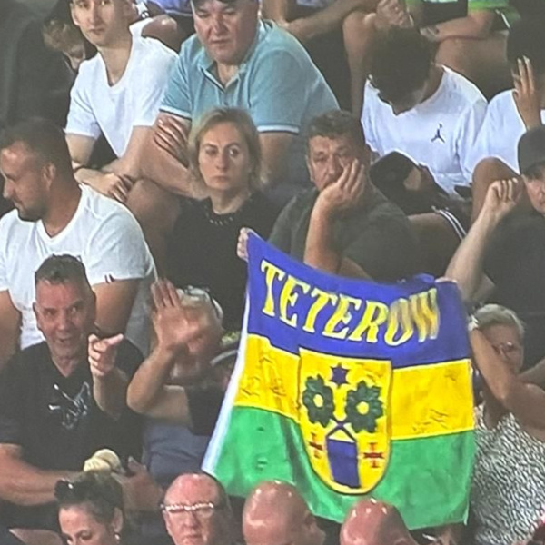 Mit der Teterow-Fahne im TV: Warum diese Speedway-Fans durch halb Europa reisen