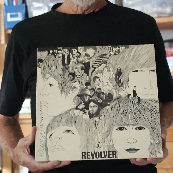 Voormann-Finissage mit Auktion und Beatles-Musik lädt nach Rattey