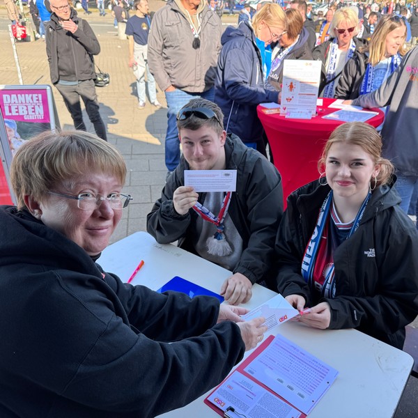 Fünfjähriger kämpft um sein Leben: Können ihn Fans von Hansa Rostock retten?